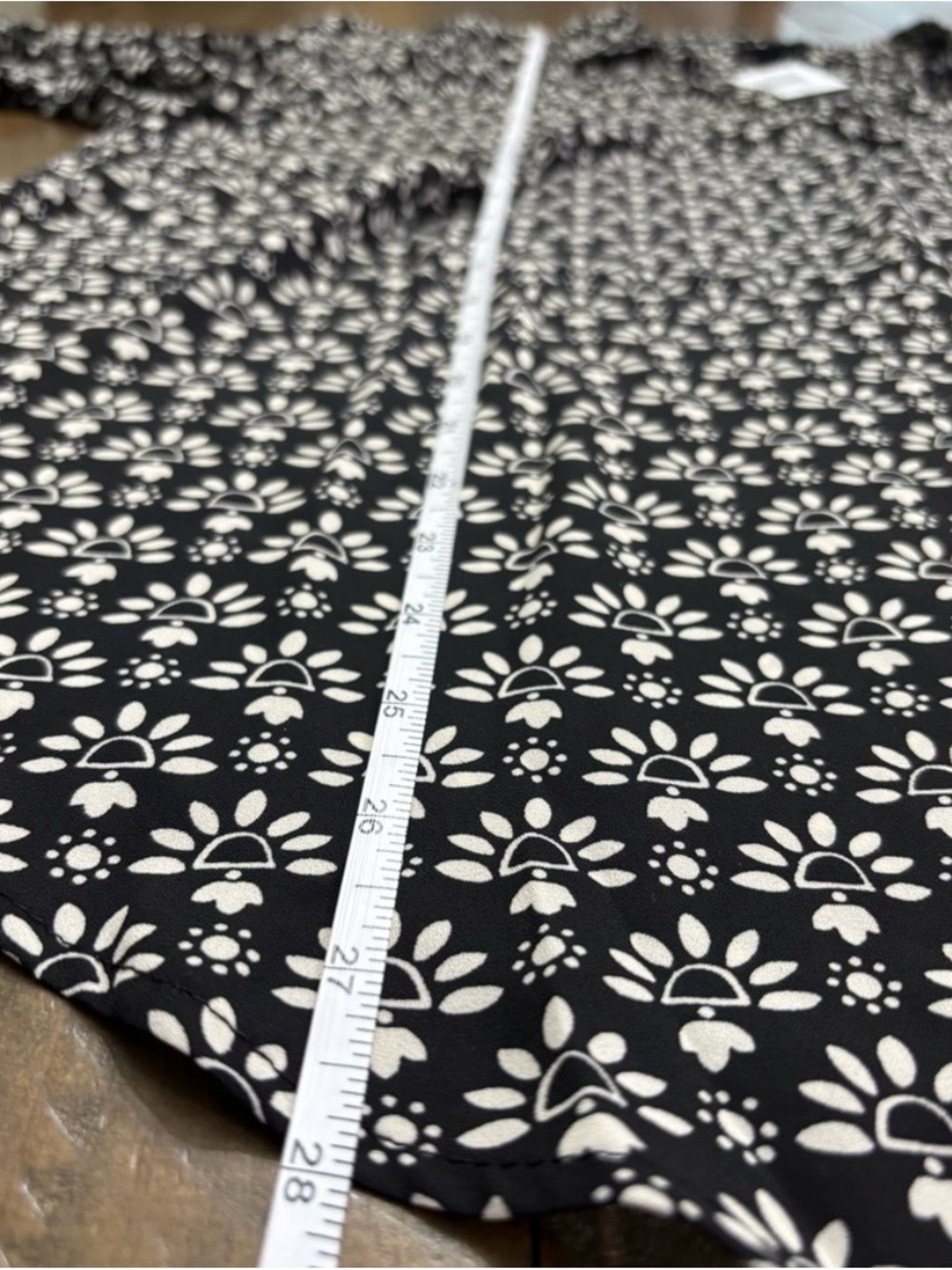 Torrid Harper 3/4 Sleeve Blouse in Black and White - Picture 5 of 6